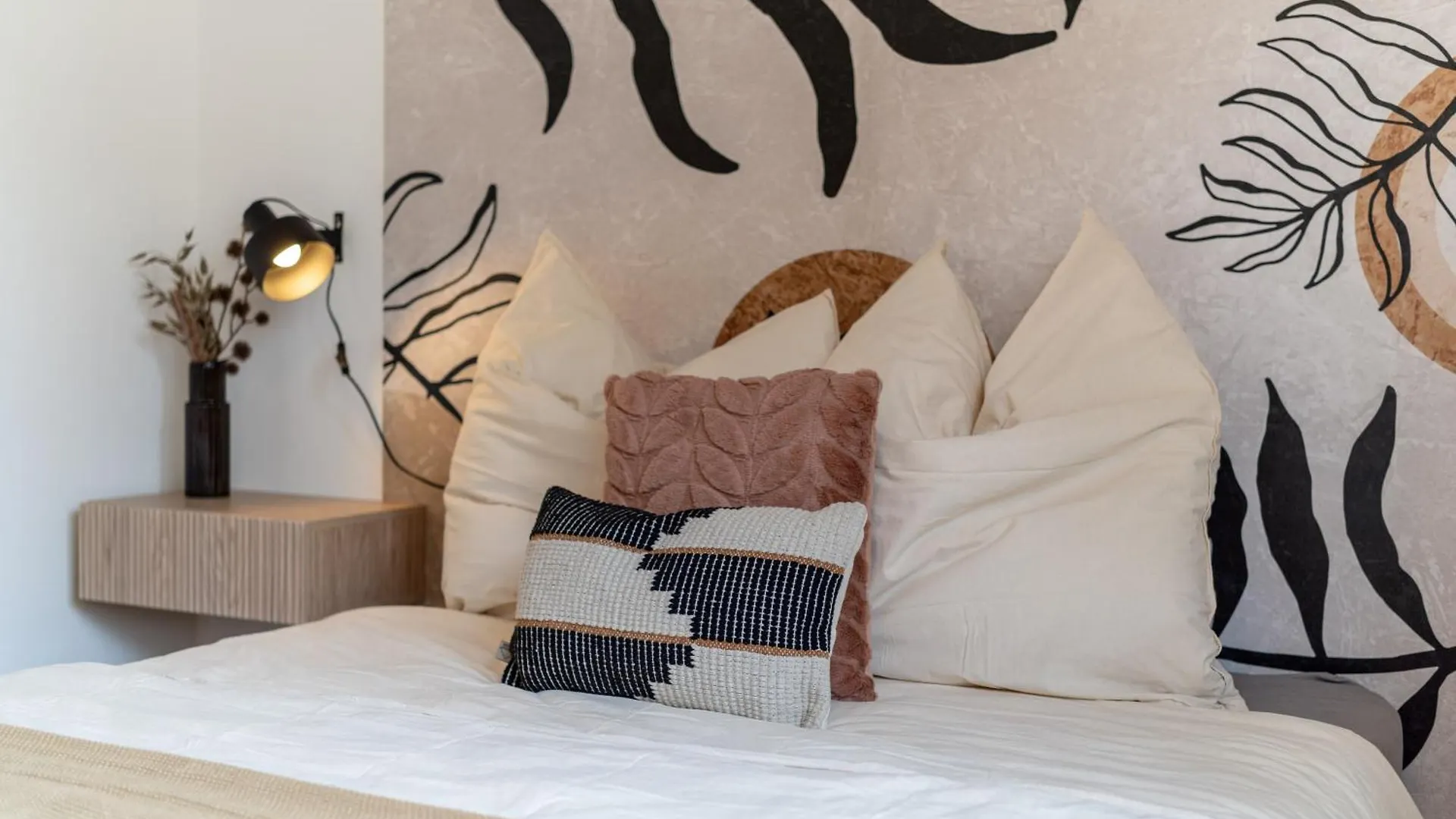 Lexapartments Altstadt Zentral 80Qm In Lorenz Nuremberg